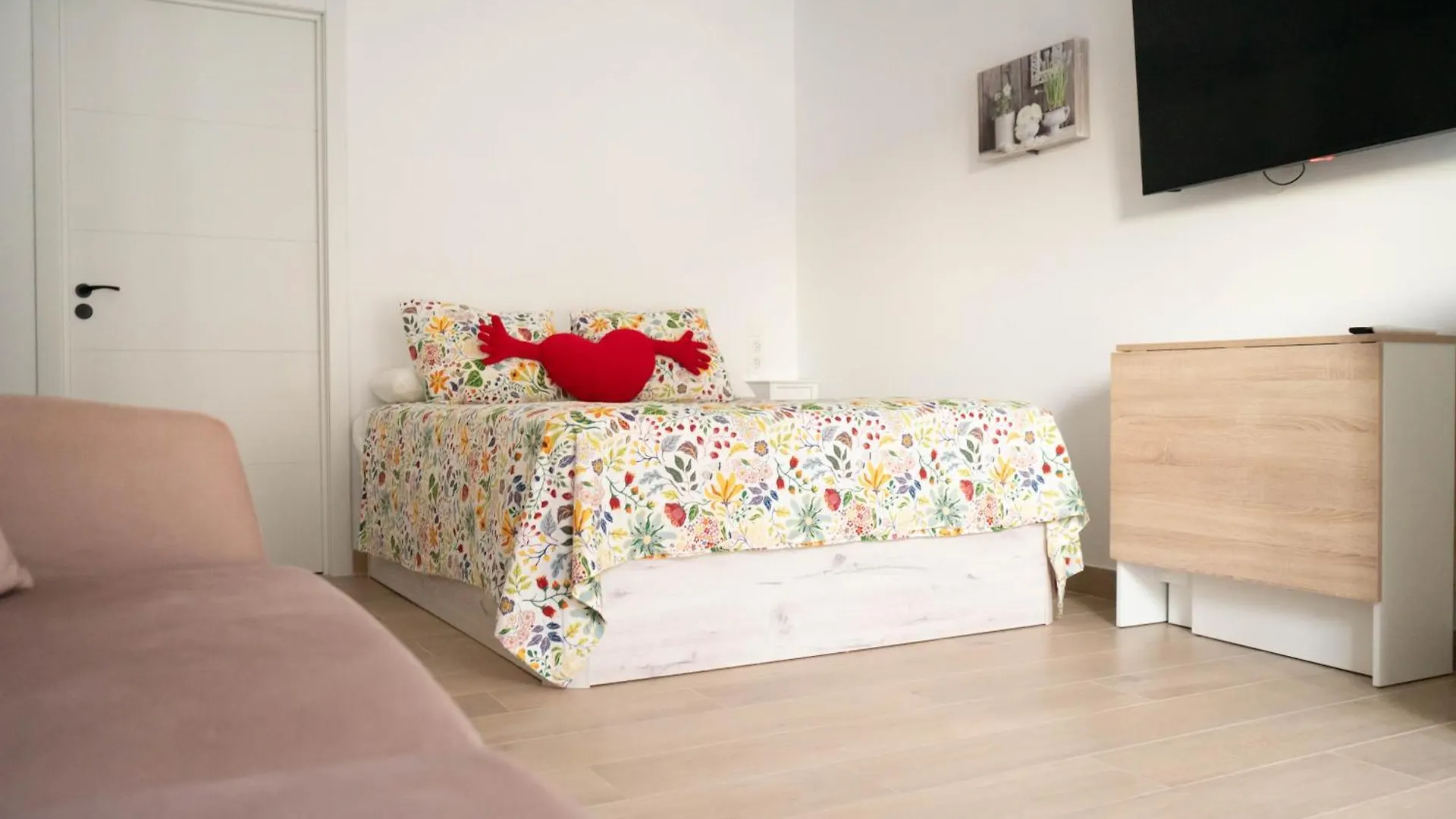5 Casas Independientes En Villas Costa Del Sol Benajarafe Spain
